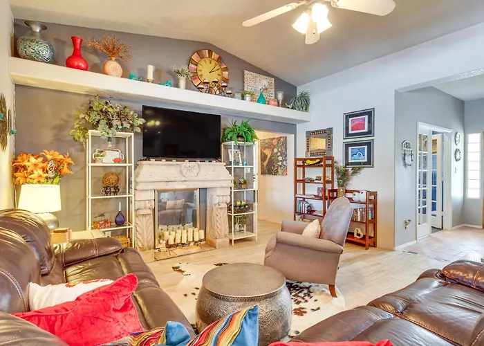 Desert Oasis W/ Private Pool & Gym!